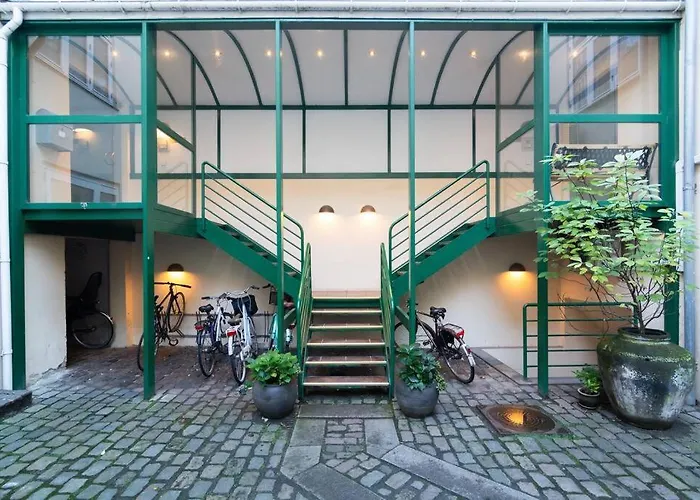 Extravagant-2 Bedrooms-Bronze